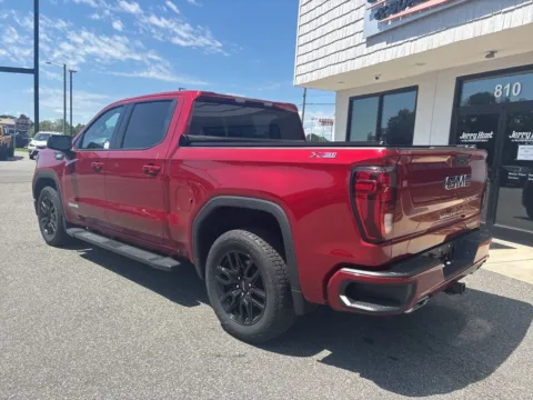 More photos of 2022 GMC Sierra 1500 Elevation at Jerry Hunt Supercenter - Lexington, NC