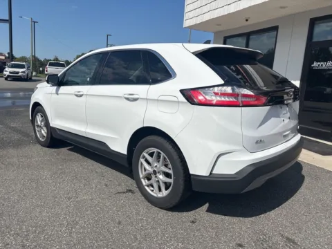 More photos of 2024 Ford Edge SEL at Jerry Hunt Supercenter - Lexington, NC