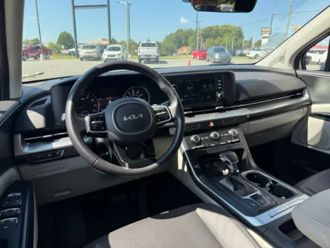 More photos of 2024 Kia Carnival LX at Jerry Hunt Supercenter - Lexington, NC