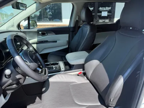 Photos of 2024 Kia Carnival LX for sale in Lexington, NC at Jerry Hunt Supercenter - Lexington