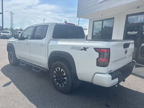 More photos of 2022 Nissan Frontier PRO-X at Jerry Hunt Supercenter - Lexington, NC