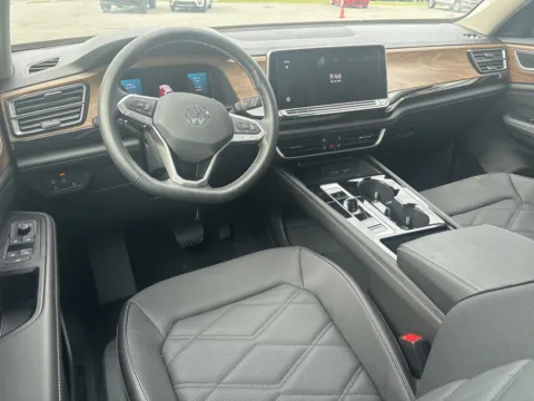 Another view of 2024 Volkswagen Atlas 2.0T SE w/Technology for sale in Lexington, NC at Jerry Hunt Supercenter - Lexington