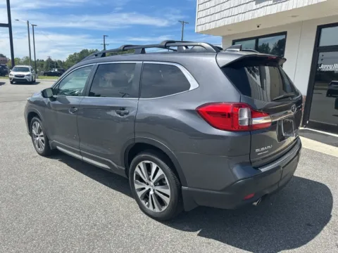 More photos of 2022 Subaru Ascent Limited at Jerry Hunt Supercenter - Lexington, NC