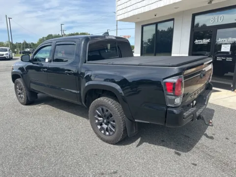 More photos of 2022 Toyota Tacoma Limited at Jerry Hunt Supercenter - Lexington, NC