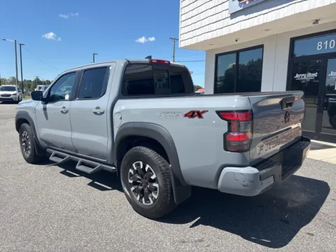 More photos of 2022 Nissan Frontier PRO-4X at Jerry Hunt Supercenter - Lexington, NC