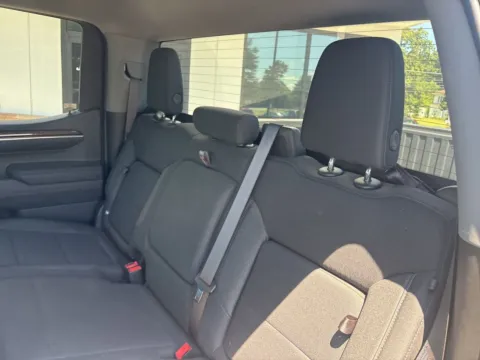 More photos of 2024 GMC Sierra 1500 Elevation at Jerry Hunt Supercenter - Lexington, NC