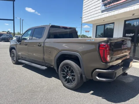 More photos of 2024 GMC Sierra 1500 Elevation at Jerry Hunt Supercenter - Lexington, NC