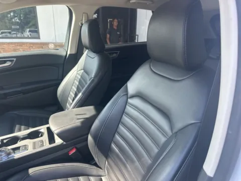 Photos of 2024 Ford Edge SEL for sale in Lexington, NC at Jerry Hunt Supercenter - Lexington