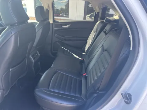 More photos of 2024 Ford Edge SEL at Jerry Hunt Supercenter - Lexington, NC