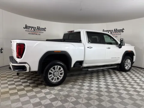 More photos of 2022 GMC Sierra 2500HD Denali at Jerry Hunt Supercenter - Lexington, NC