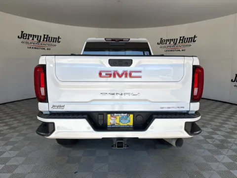 More photos of 2022 GMC Sierra 2500HD Denali at Jerry Hunt Supercenter - Lexington, NC