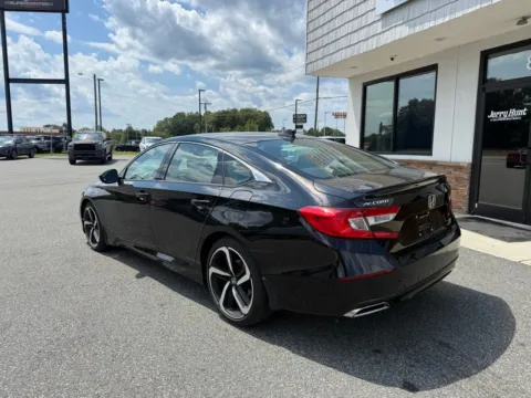More photos of 2022 Honda Accord Sport 2.0T at Jerry Hunt Supercenter - Lexington, NC