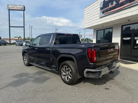 More photos of 2023 GMC Sierra 1500 SLT at Jerry Hunt Supercenter - Lexington, NC