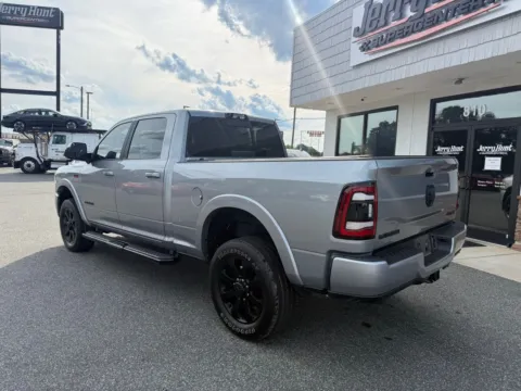 More photos of 2022 Ram 2500 Laramie at Jerry Hunt Supercenter - Lexington, NC