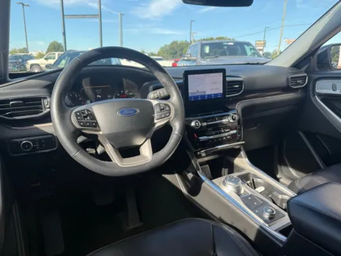 More photos of 2024 Ford Explorer Limited at Jerry Hunt Supercenter - Lexington, NC
