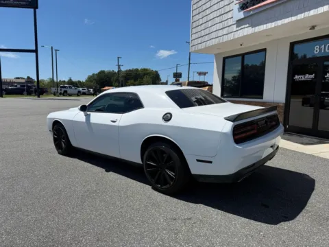 More photos of 2018 Dodge Challenger SXT at Jerry Hunt Supercenter - Lexington, NC
