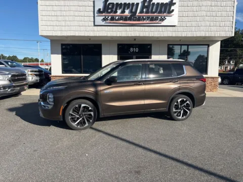 Gold 2023 Mitsubishi Outlander PHEV SEL for sale in Lexington, NC