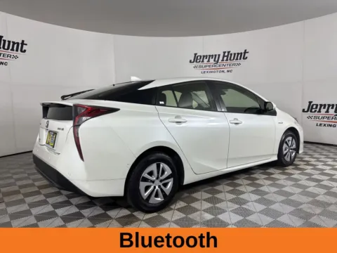 More photos of 2017 Toyota Prius Four at Jerry Hunt Supercenter - Lexington, NC