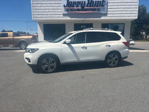 White 2020 Nissan Pathfinder Platinum for sale in Lexington, NC