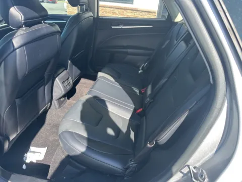 More photos of 2019 Ford Fusion Hybrid Titanium at Jerry Hunt Supercenter - Lexington, NC