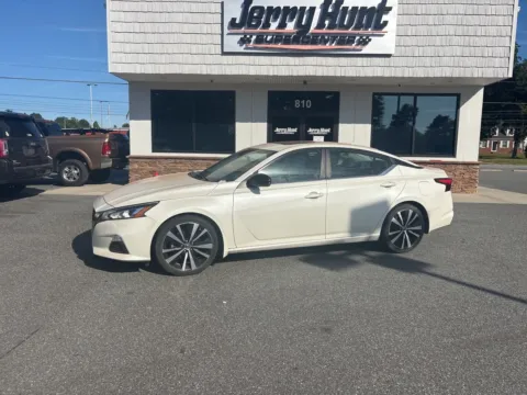 White 2020 Nissan Altima 2.5 SR for sale in Lexington, NC