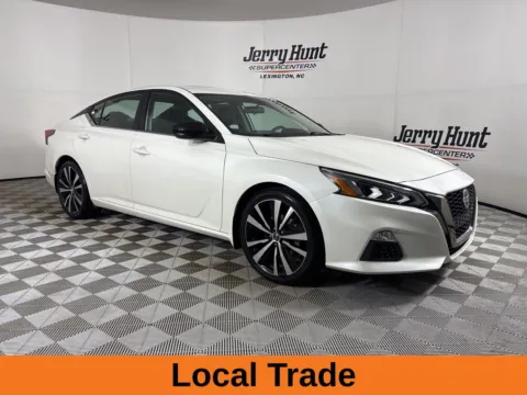 More photos of 2020 Nissan Altima 2.5 SR at Jerry Hunt Supercenter - Lexington, NC