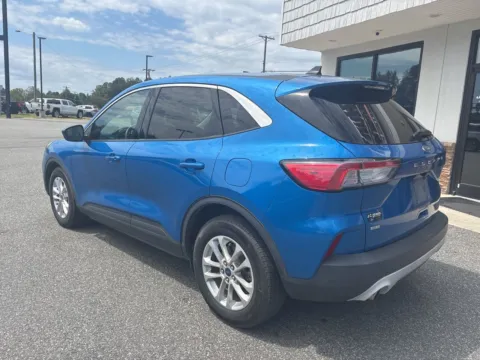 More photos of 2021 Ford Escape SE at Jerry Hunt Supercenter - Lexington, NC