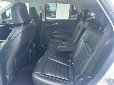 More photos of 2024 Ford Edge SEL at Jerry Hunt Supercenter - Lexington, NC