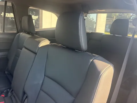 More photos of 2021 Honda Pilot Special Edition at Jerry Hunt Supercenter - Lexington, NC