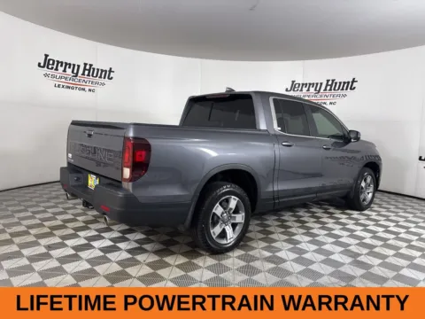 More photos of 2025 Honda Ridgeline RTL at Jerry Hunt Supercenter - Lexington, NC