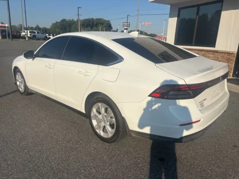 More photos of 2025 Honda Accord LX at Jerry Hunt Supercenter - Lexington, NC