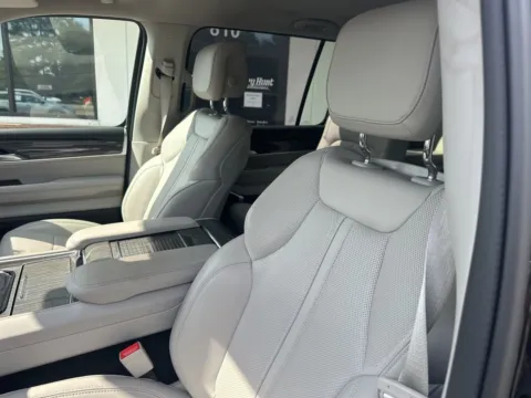Photos of 2022 Jeep Wagoneer Series III for sale in Lexington, NC at Jerry Hunt Supercenter - Lexington