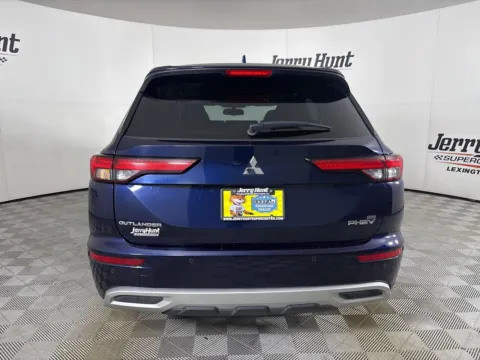 More photos of 2023 Mitsubishi Outlander PHEV SE at Jerry Hunt Supercenter - Lexington, NC