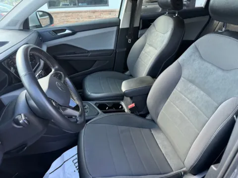 Photos of 2022 Volkswagen Taos 1.5T SE for sale in Lexington, NC at Jerry Hunt Supercenter - Lexington