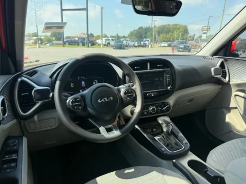 More photos of 2024 Kia Soul LX at Jerry Hunt Supercenter - Lexington, NC