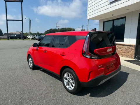 More photos of 2024 Kia Soul LX at Jerry Hunt Supercenter - Lexington, NC