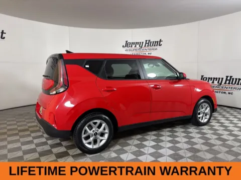 More photos of 2024 Kia Soul LX at Jerry Hunt Supercenter - Lexington, NC