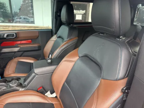 Photos of 2022 Ford Bronco Outer Banks for sale in Lexington, NC at Jerry Hunt Supercenter - Lexington
