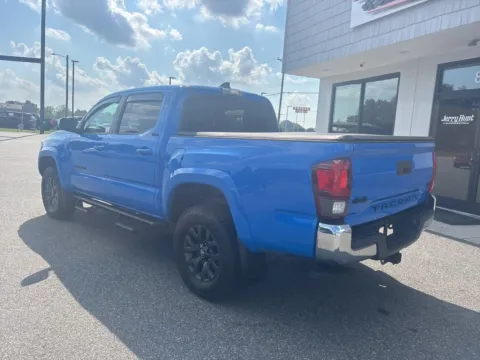 More photos of 2021 Toyota Tacoma SR5 at Jerry Hunt Supercenter - Lexington, NC