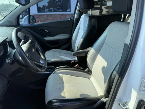 Photos of 2020 Chevrolet Trax LT for sale in Lexington, NC at Jerry Hunt Supercenter - Lexington