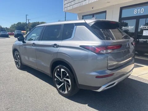 More photos of 2024 Mitsubishi Outlander SE at Jerry Hunt Supercenter - Lexington, NC