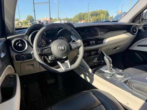 More photos of 2021 Alfa Romeo Stelvio at Jerry Hunt Supercenter - Lexington, NC