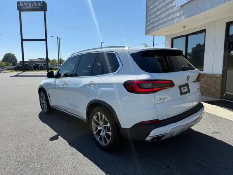 More photos of 2021 BMW X5 xDrive40i at Jerry Hunt Supercenter - Lexington, NC