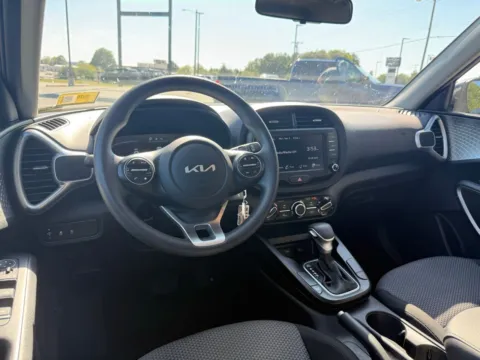 More photos of 2023 Kia Soul LX at Jerry Hunt Supercenter - Lexington, NC