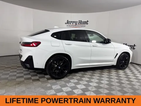 More photos of 2023 BMW X4 M40i at Jerry Hunt Supercenter - Lexington, NC