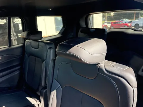 More photos of 2022 Jeep Grand Cherokee L Altitude at Jerry Hunt Supercenter - Lexington, NC