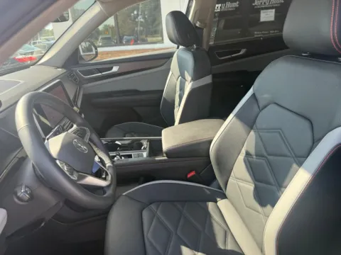 Photos of 2025 Volkswagen Atlas 2.0T Peak Edition for sale in Lexington, NC at Jerry Hunt Supercenter - Lexington