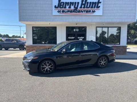 Black 2021 Toyota Camry SE for sale in Lexington, NC