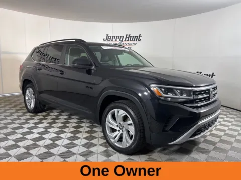 More photos of 2023 Volkswagen Atlas 3.6L V6 SE w/Technology at Jerry Hunt Supercenter - Lexington, NC