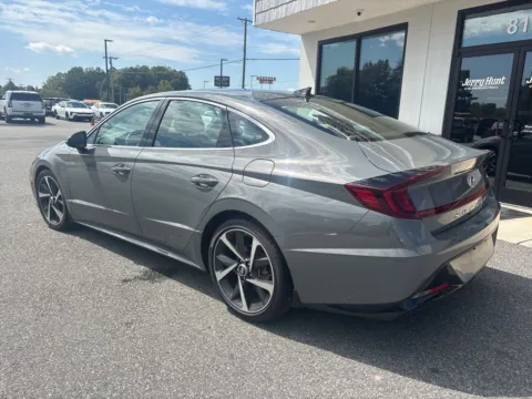 More photos of 2022 Hyundai Sonata SEL Plus at Jerry Hunt Supercenter - Lexington, NC